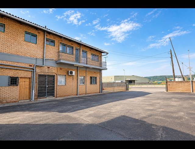 2,986M² WAREHOUSE FOR SALE IN SPRINGFIELD